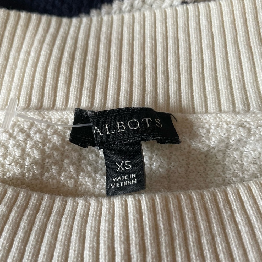 Talbots cream and black sweater - Picture 3 of 5